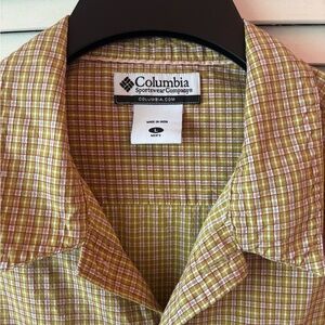 Columbia Men’s Button Down Shirt